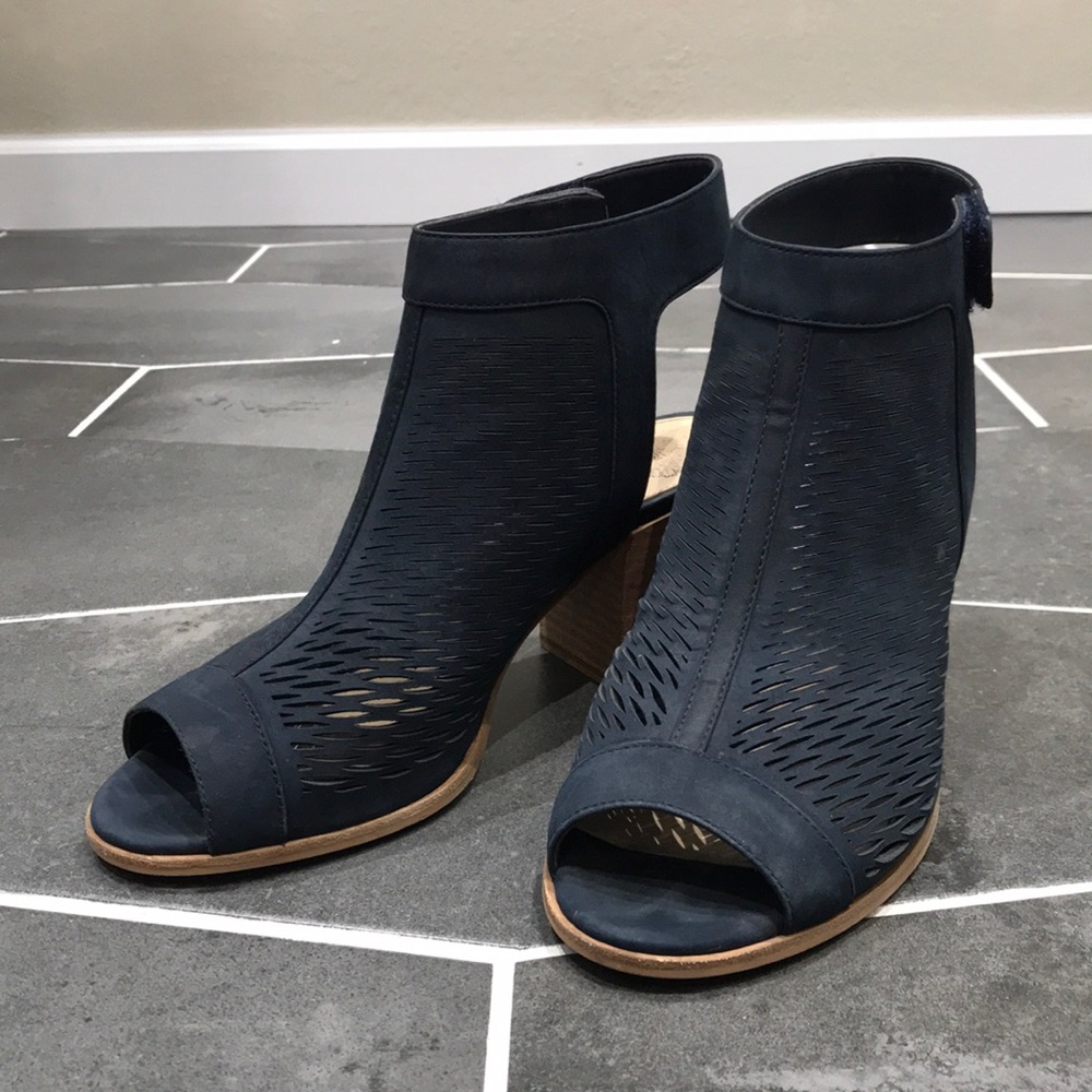 Vince Camuto Booties